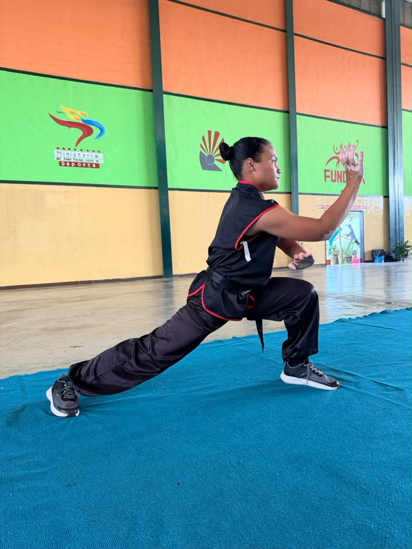 ANYELIMAR AMARISTA - Pose de lucha
